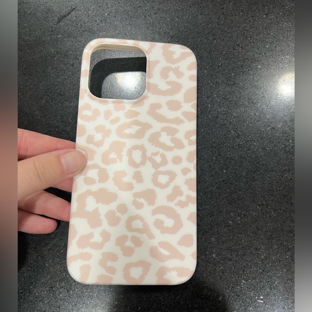 Phone cases - Picture 3 of 4